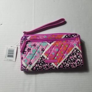 NWT VERA BRADLEY RFID FRONT ZIP WRISTLET MODERN MEDLEY